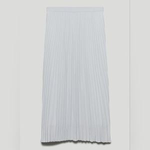 Aritzia Jude skirt size